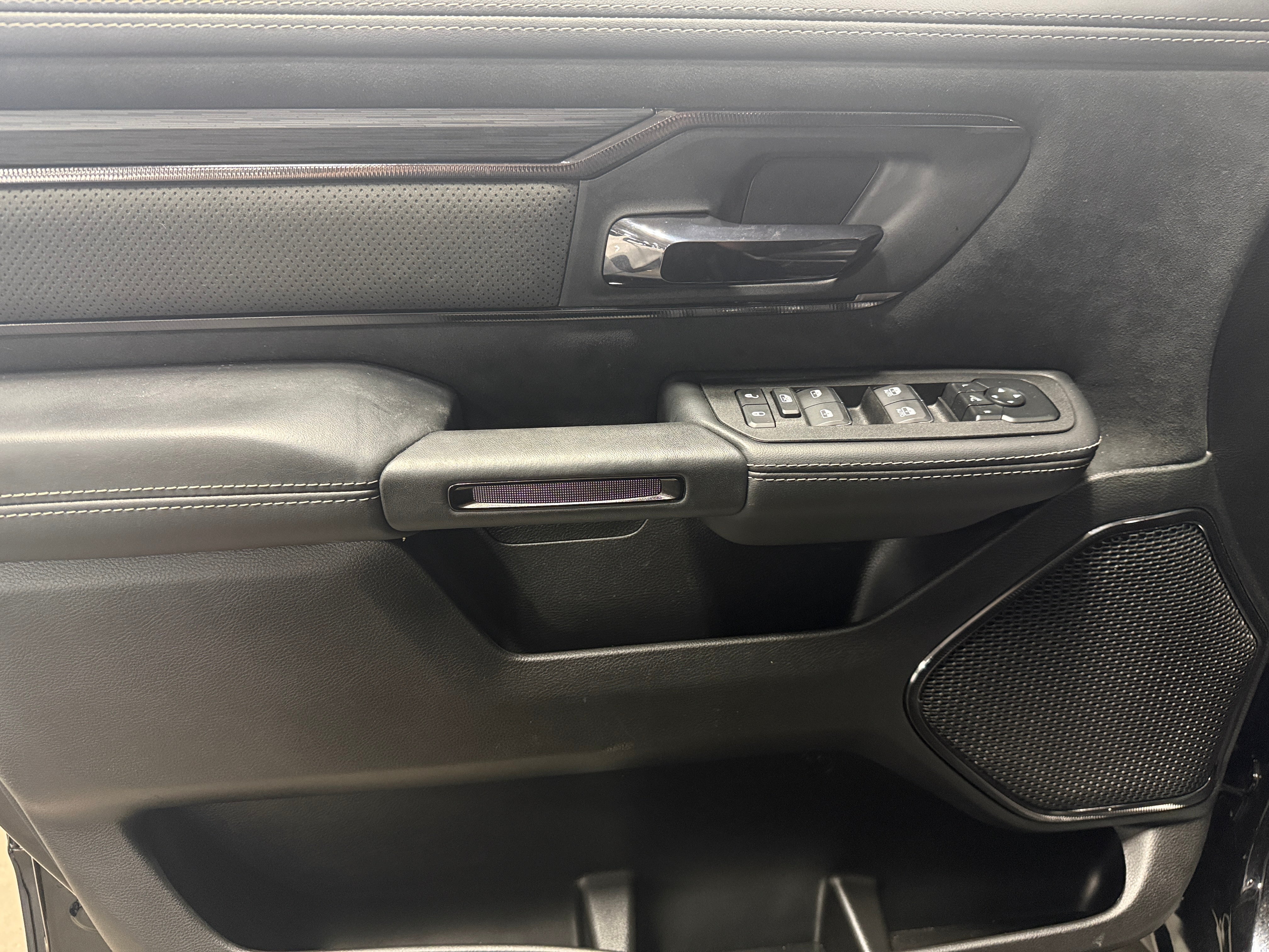 ram ram 1500 pickup 2026 1C6SRFUP9TN176228 image ram ram 1500 pickup 2026 1C6SRFUP9TN176228 image